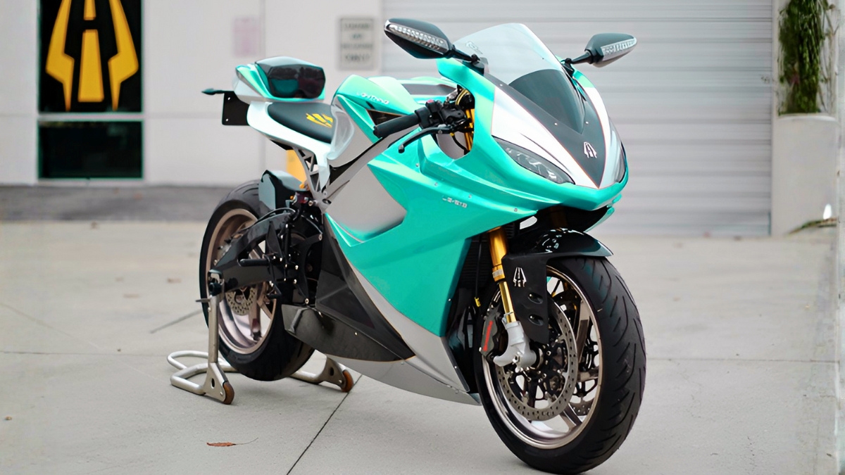 Lightning Strike R 2025 Review The Budget Friendly Supersport EV That Feels Like a Racer