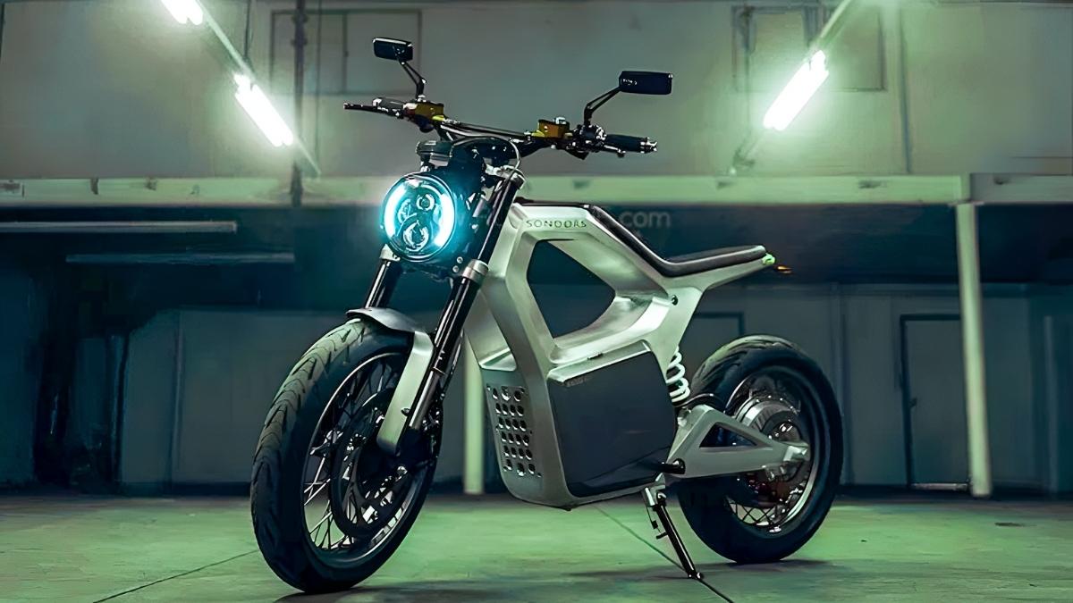 Sondors Metacycle Debut Electric Motorcycle with 130 km Range and Stylish Design