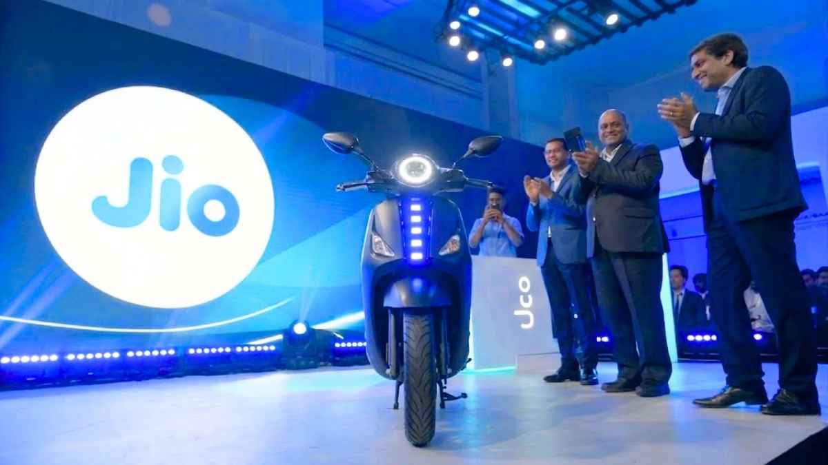 EV Scooter Market 2026 Jio Electric Scooter Boasts 200Km Range and 95Km/h Speed